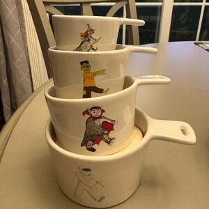 Rae Dunn Mummy Measuring Cups